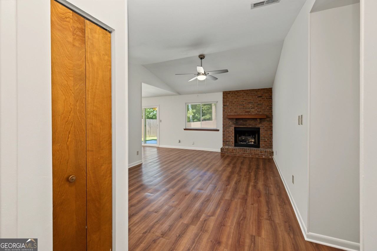 102 Quail Run - Photo 3 of 28