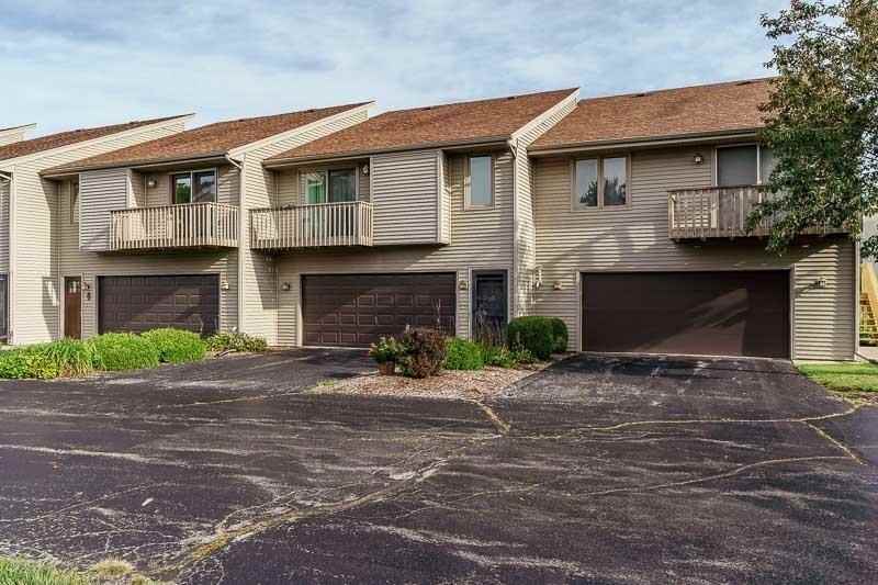 663 Amphitheater Dr - Photo 4 of 32