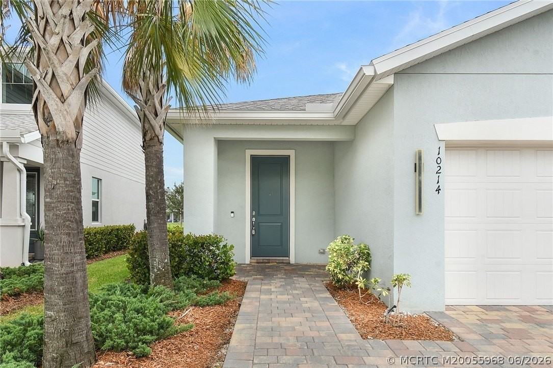 10214 Sw Captiva Dr - Photo 3 of 50