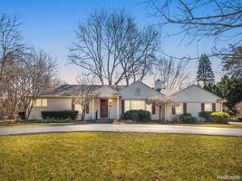 featured image of 3879 Carriage Rd