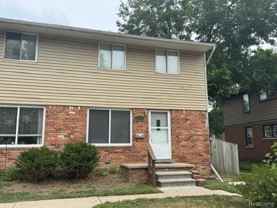 309 E Farnum Ave - Photo 1 of 1