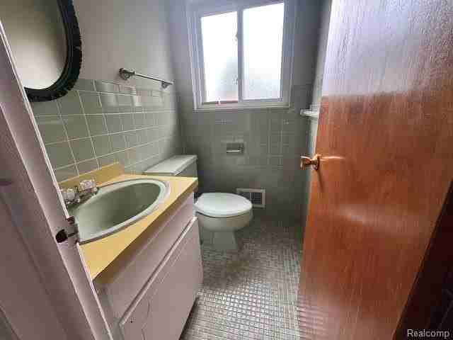 309 E Farnum Ave - Photo 5 of 8