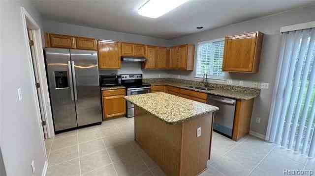 216 Biltmore Dr - Photo 7 of 22