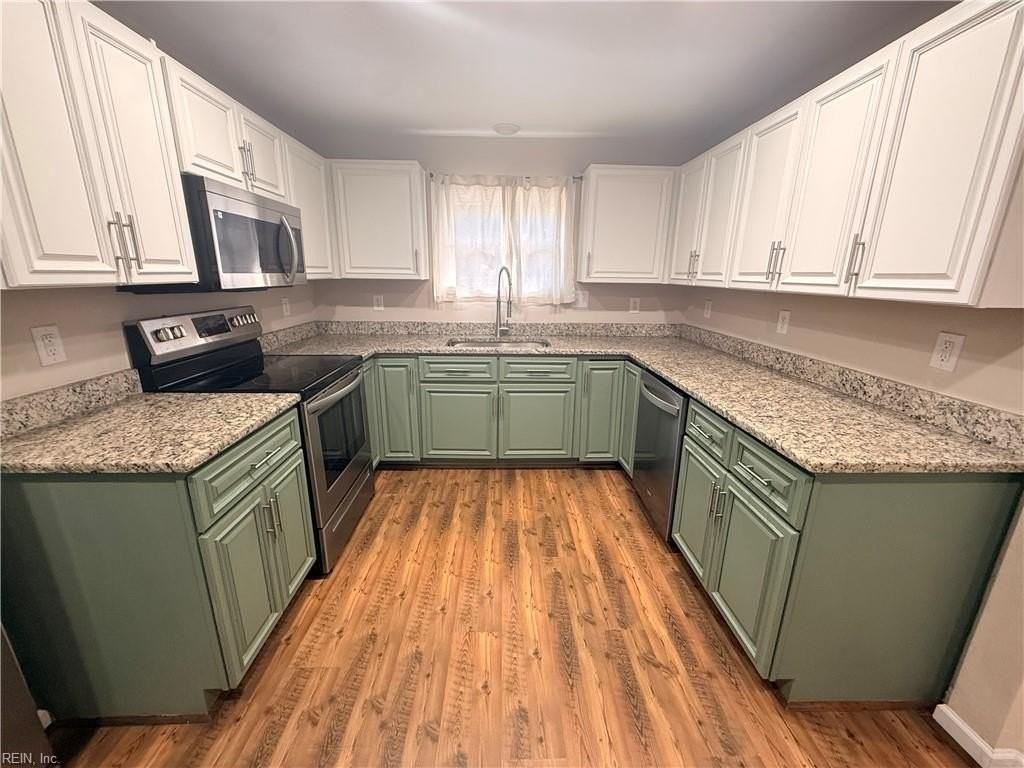 416 Melville Rd - Photo 2 of 22