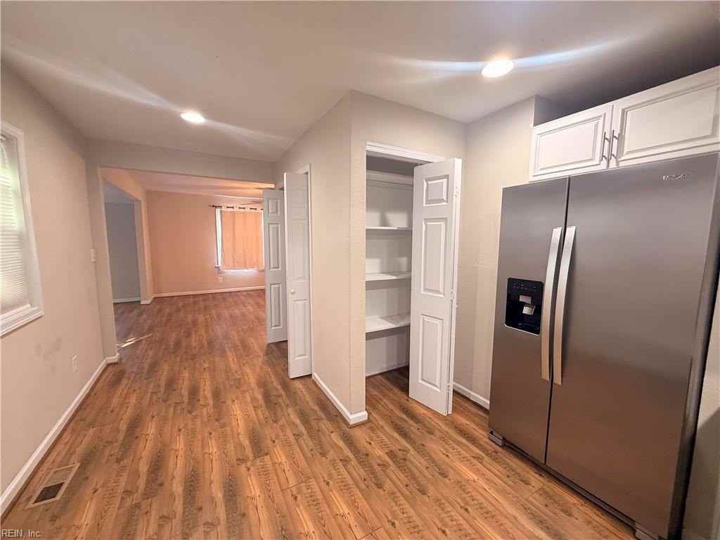 416 Melville Rd - Photo 3 of 22