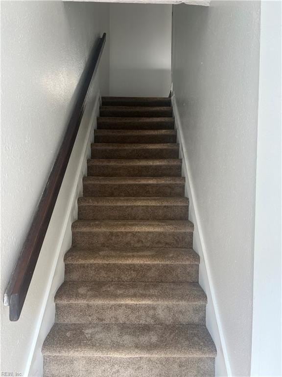 3158 E Ocean View Ave - Photo 2 of 16