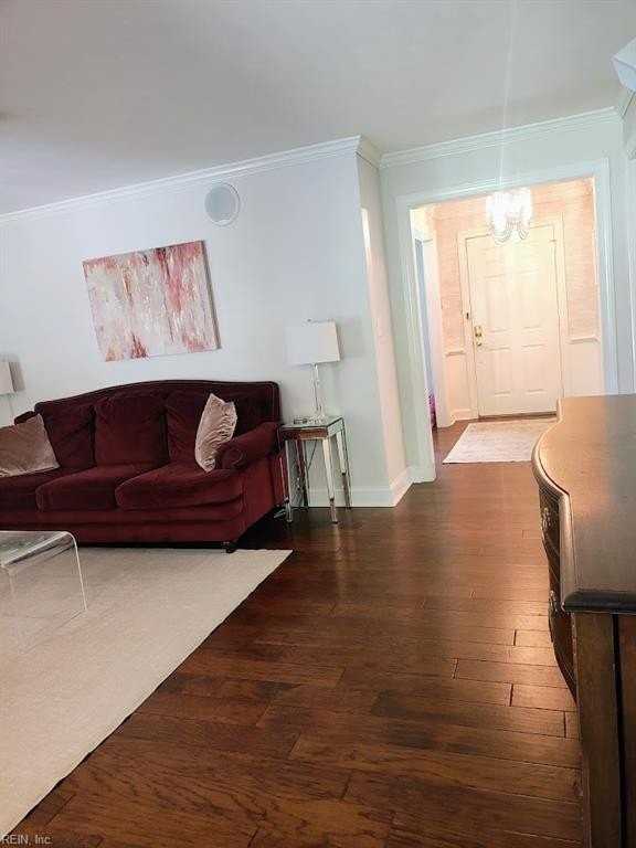 702 Aguila Dr - Photo 6 of 32