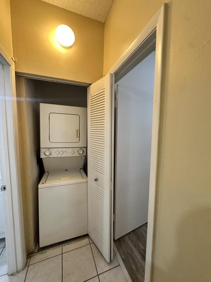 2361 Nw 96th Ter #18K - Photo 5 of 19