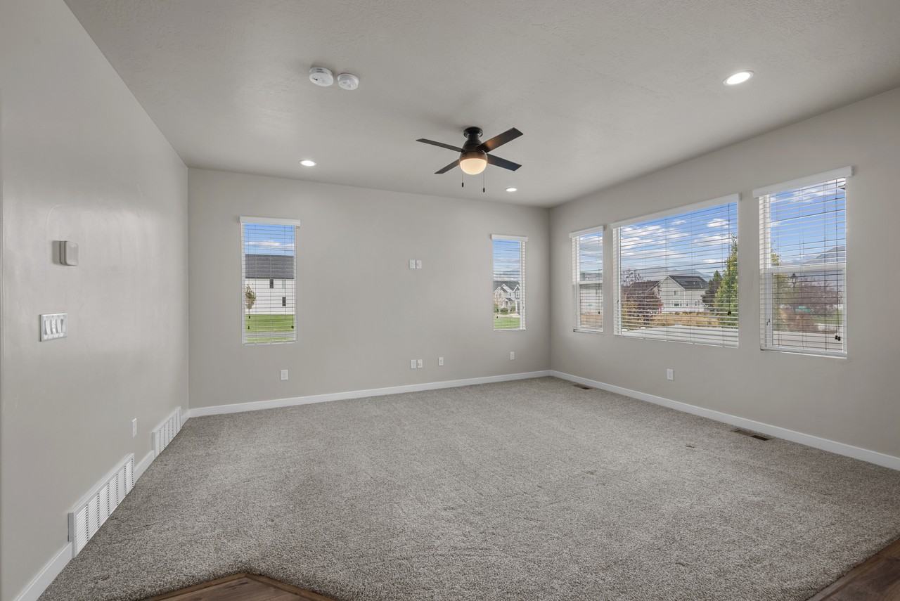 554 S Church Dr #1 - Photo 4 of 50