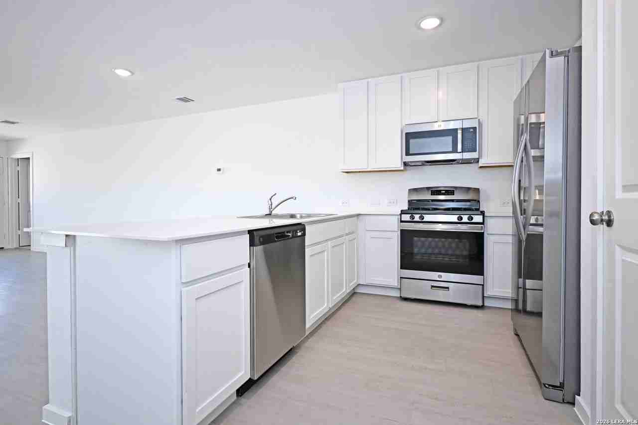 114 Haley Way - Photo 4 of 30