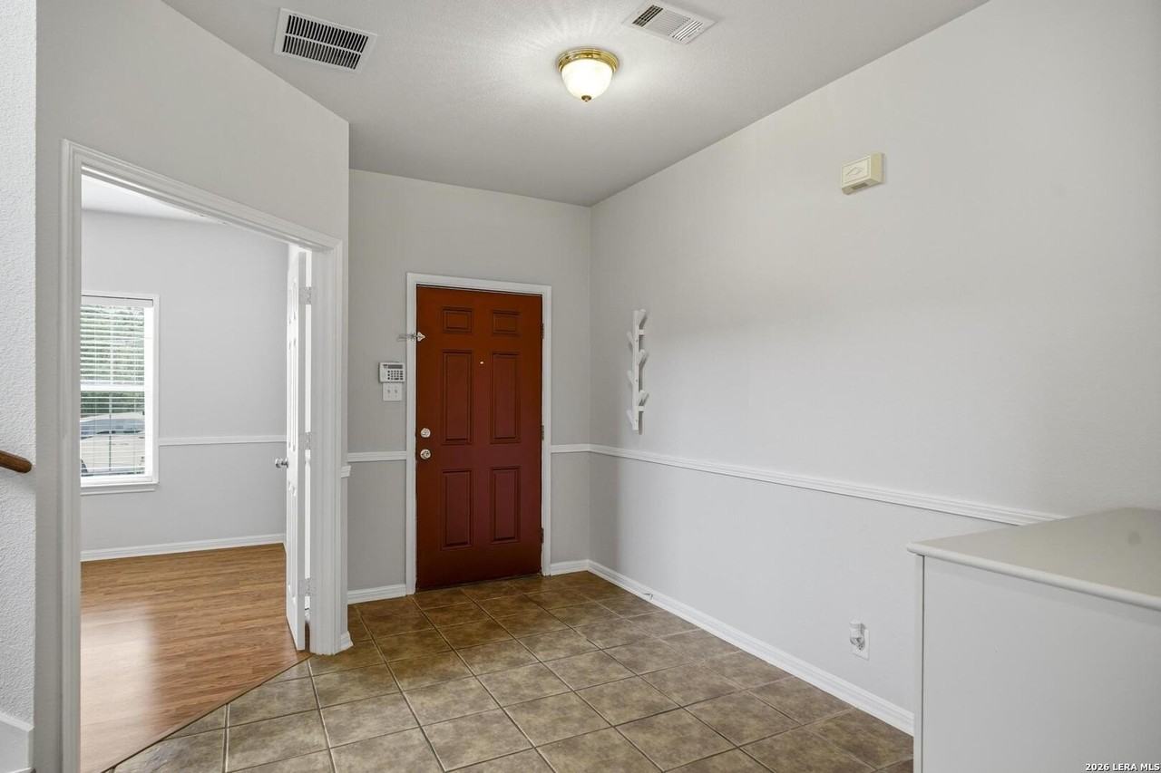 8214 Sabinoso Dr - Photo 4 of 32