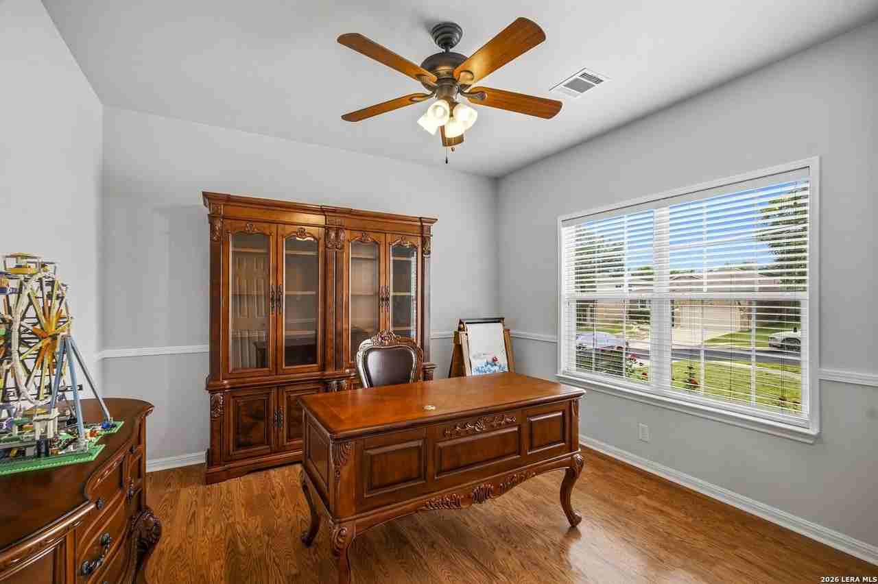 8214 Sabinoso Dr - Photo 6 of 32