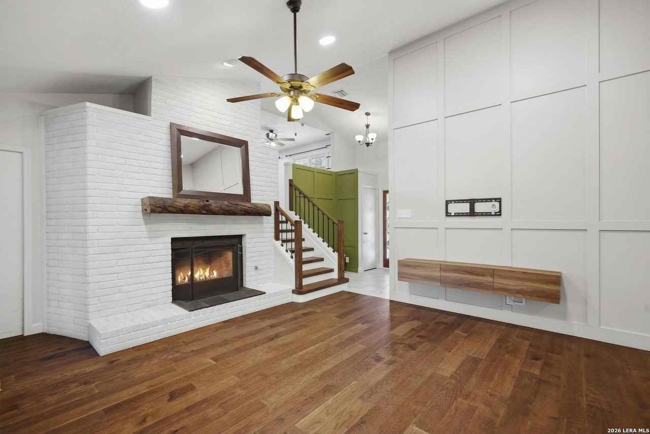 9223 Horse Heath - Photo 5 of 37