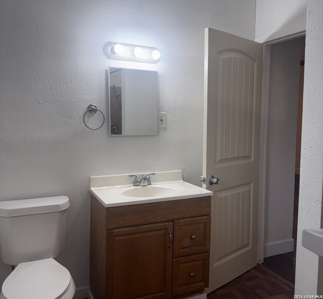 1902 Lennon Ave #1 - Photo 4 of 11