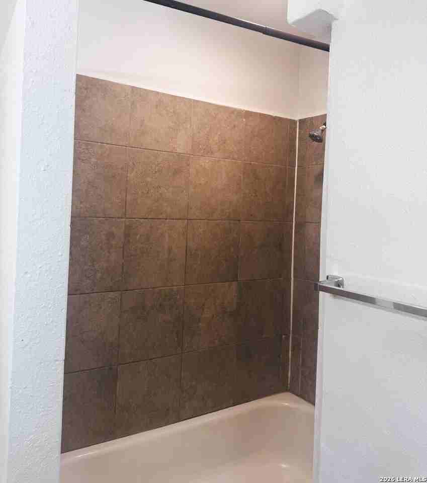 1902 Lennon Ave #1 - Photo 7 of 11