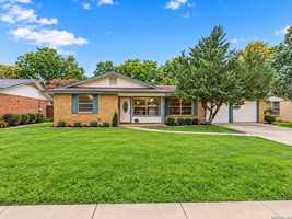 featured image of 5026 Lakewood Dr