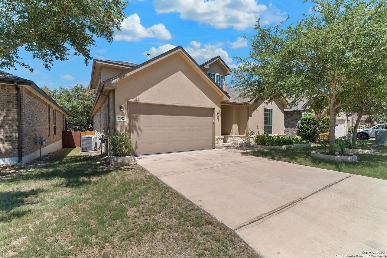 26923 Camellia Trce - Photo 2 of 36