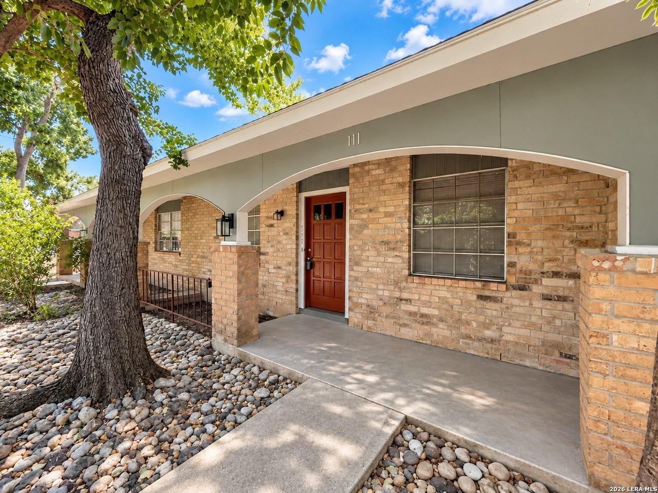 311 E San Antonio Ave #111