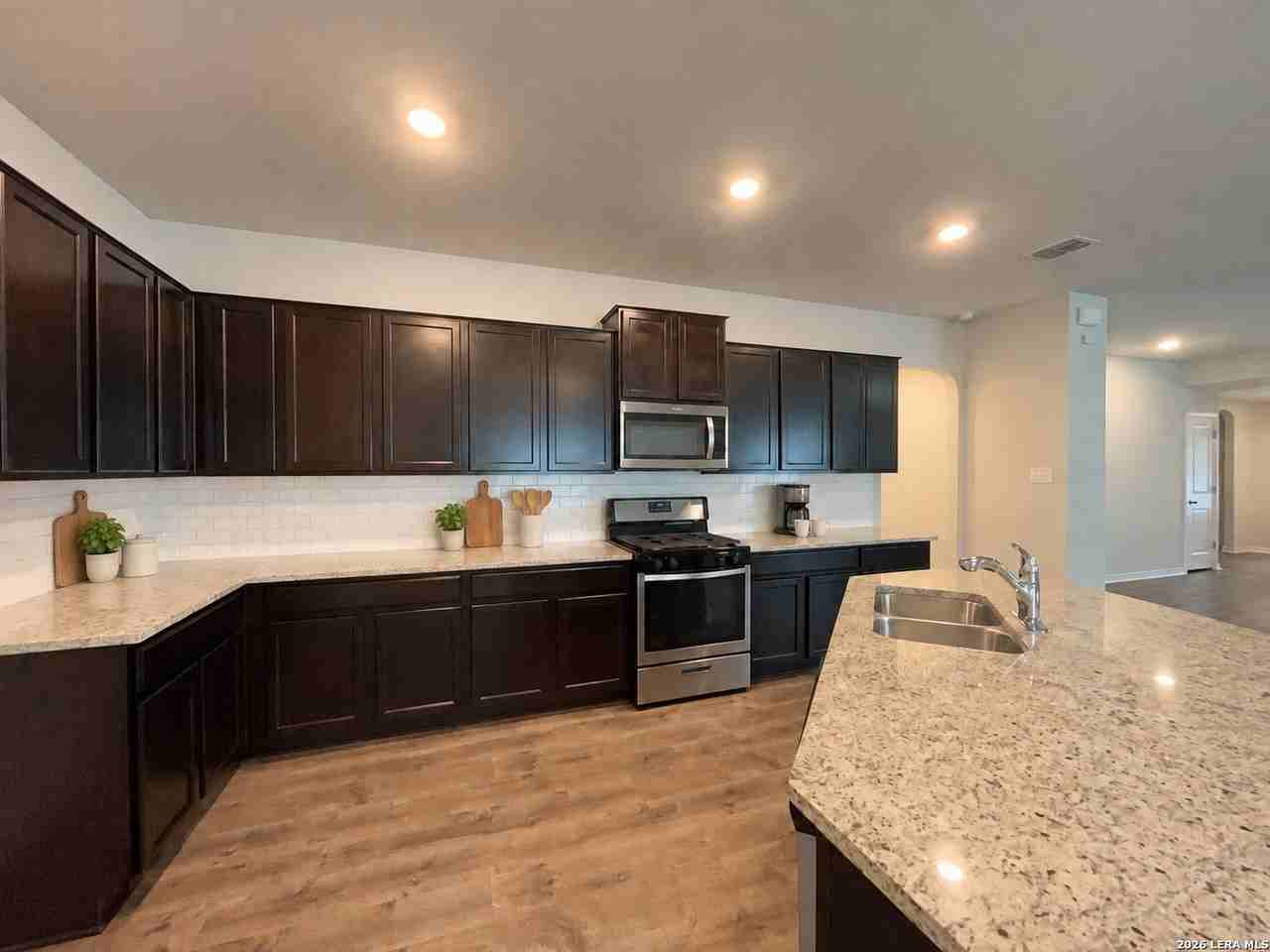 13611 Mendes Knl - Photo 4 of 50