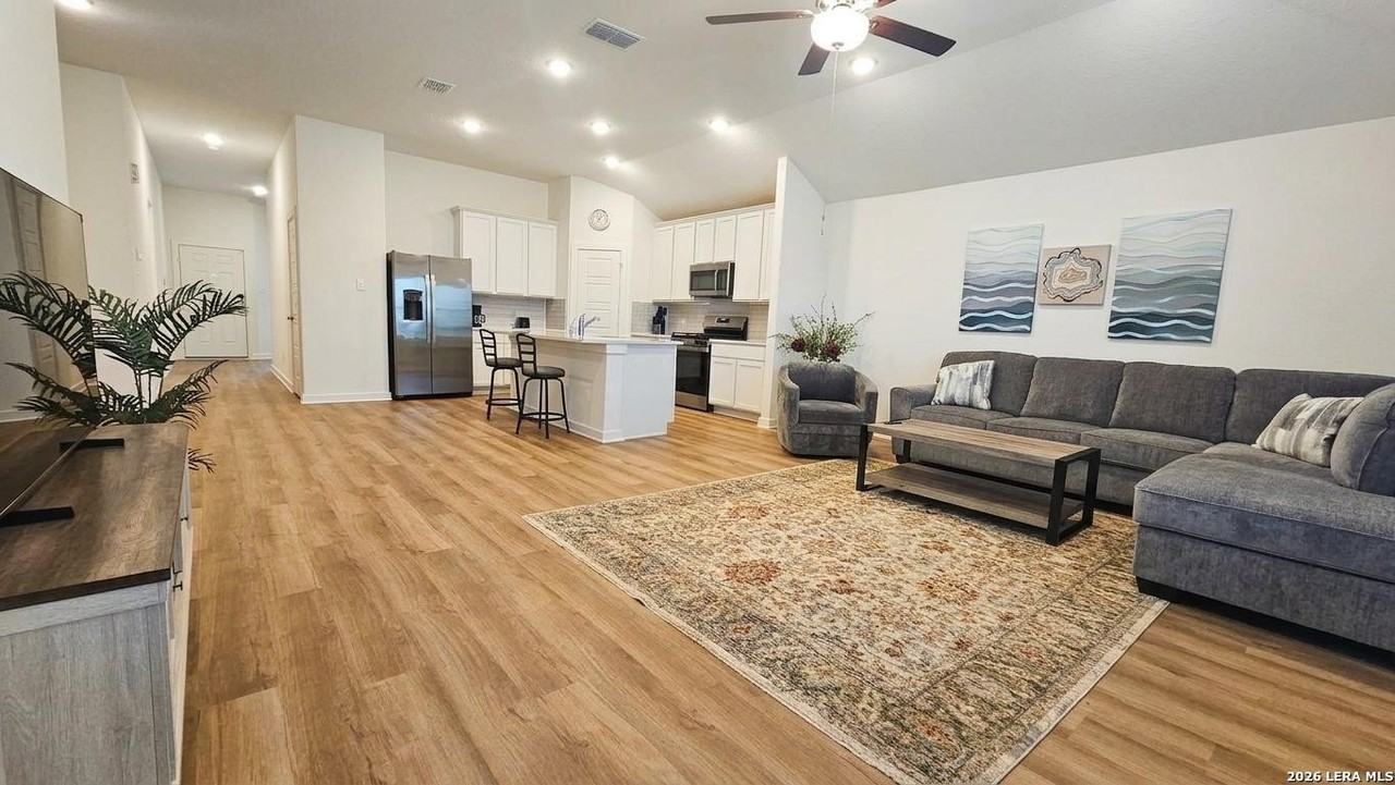 13531 Beebrush Saddle - Photo 2 of 12