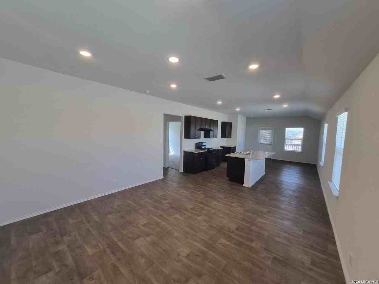 120 Middle Green Loop - Photo 3 of 29