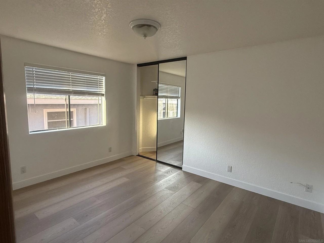 4766 Noyes St - Photo 4 of 9
