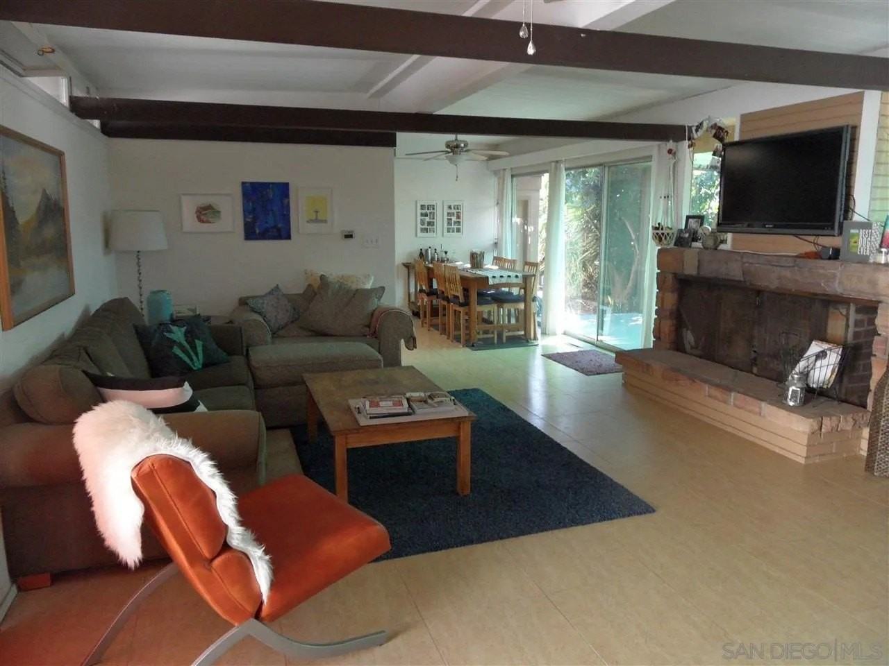 1631 Cypress Ave - Photo 4 of 20