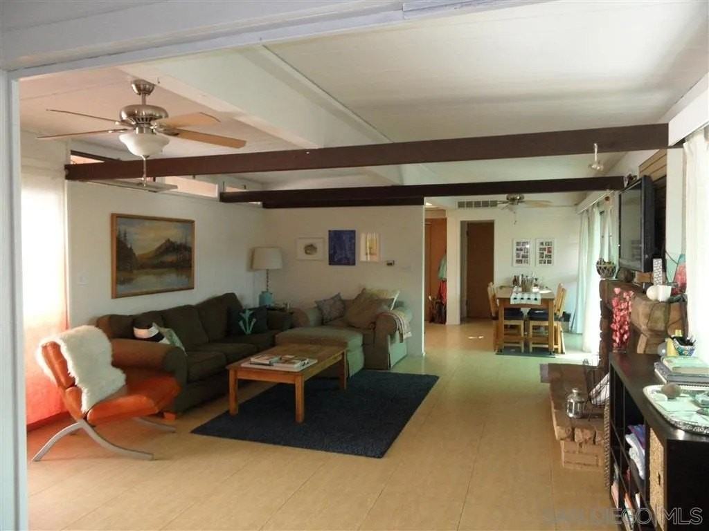 1631 Cypress Ave - Photo 5 of 20