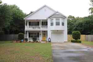 featured image of 1425 Mayfield Dr