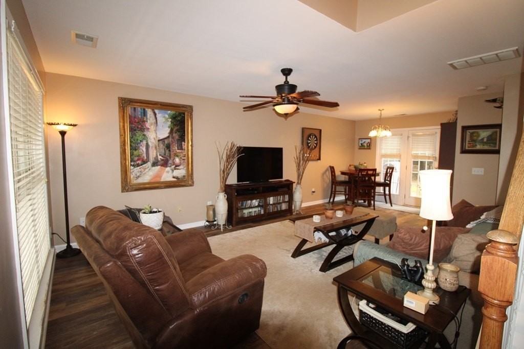 1425 Mayfield Dr - Photo 3 of 30
