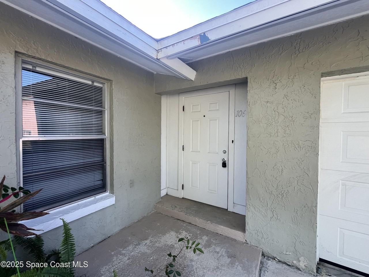 106 Battersea Ave Ne - Photo 2 of 17