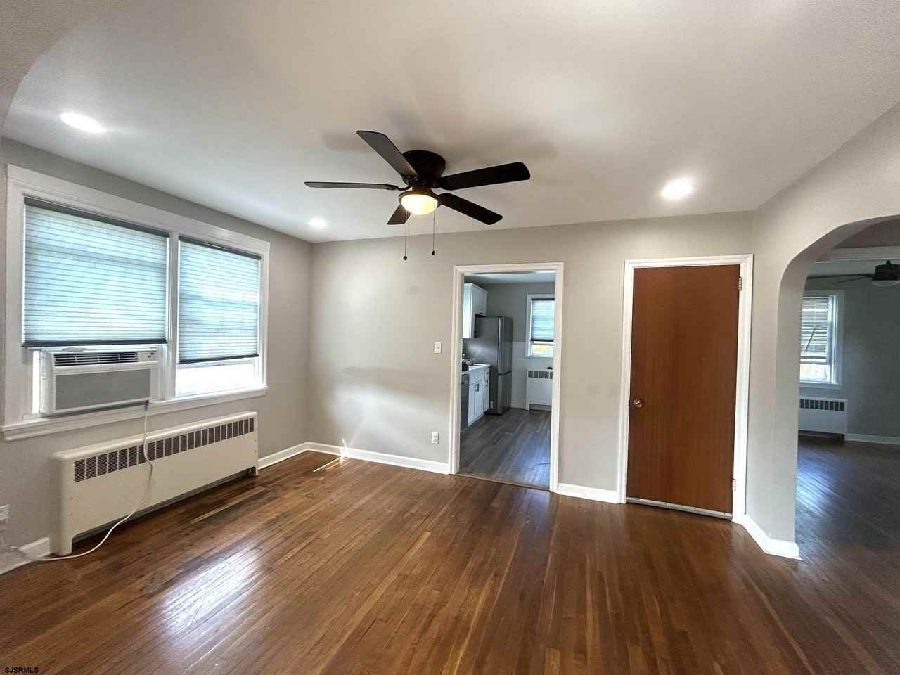 301 Chestnut St - Photo 2 of 21