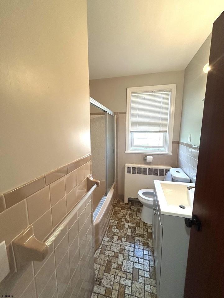 301 Chestnut St - Photo 6 of 21