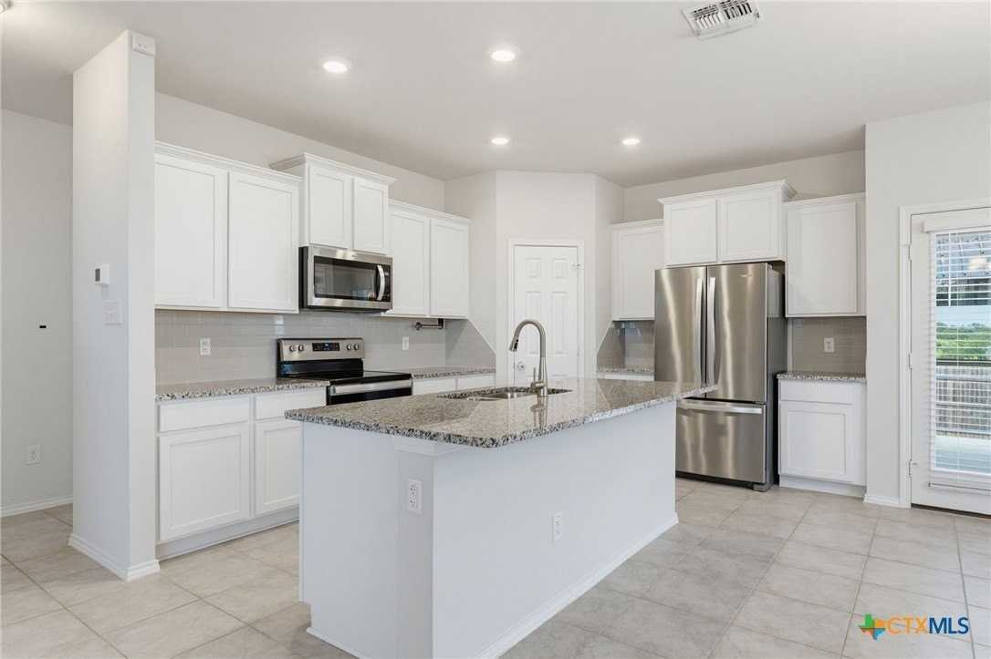 2044 Mallard Ct - Photo 7 of 24