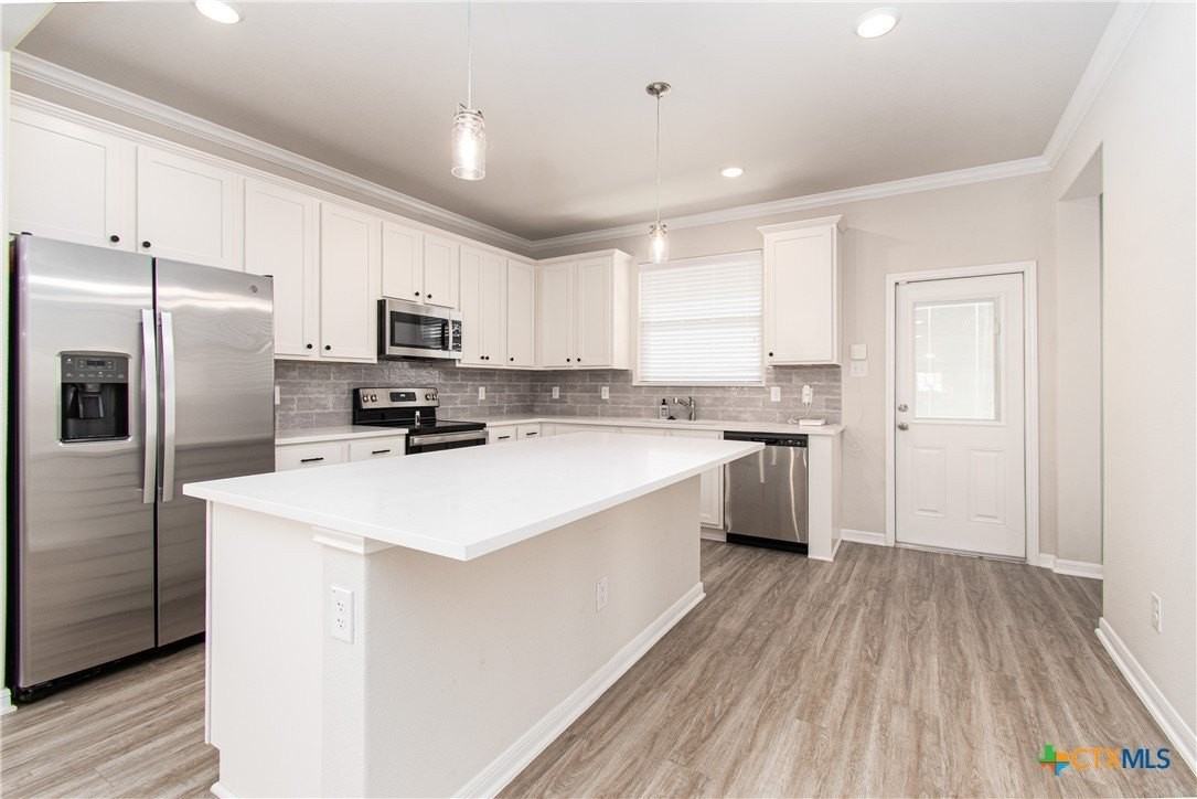 4803 Bellfalls Ct - Photo 3 of 18