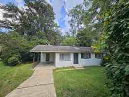 featured image of 1613 Kelly St