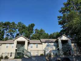featured image of 1100 Greentree Ct #J