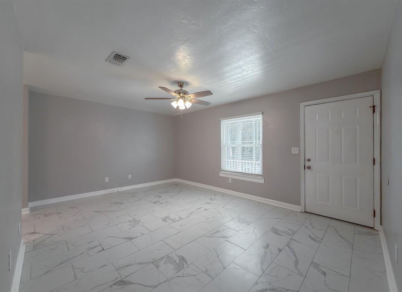 520 Pasco Ct - Photo 4 of 45