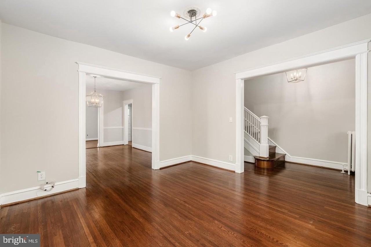 900 Madison St Nw #B - Photo 7 of 40