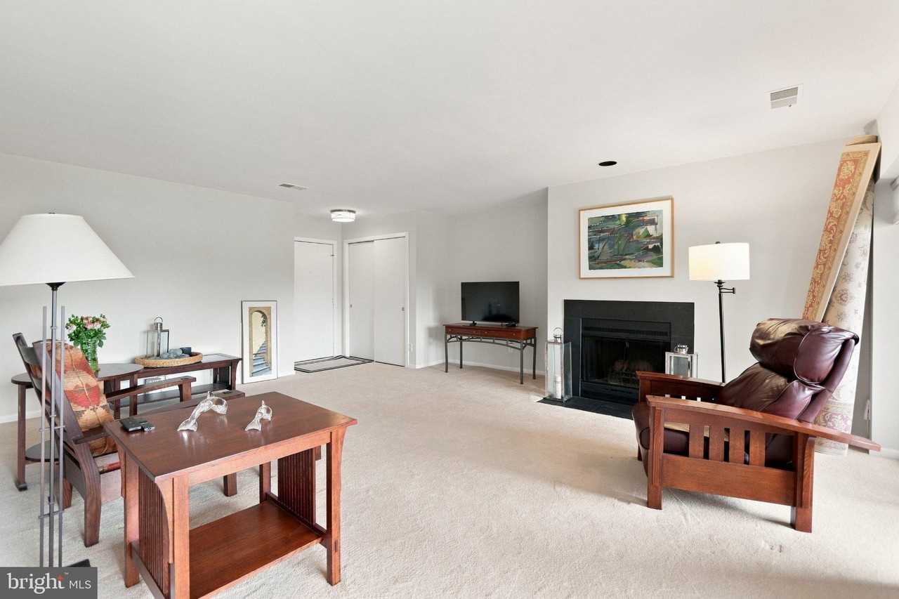 6 Spa Creek Lndg #B2 - Photo 3 of 21