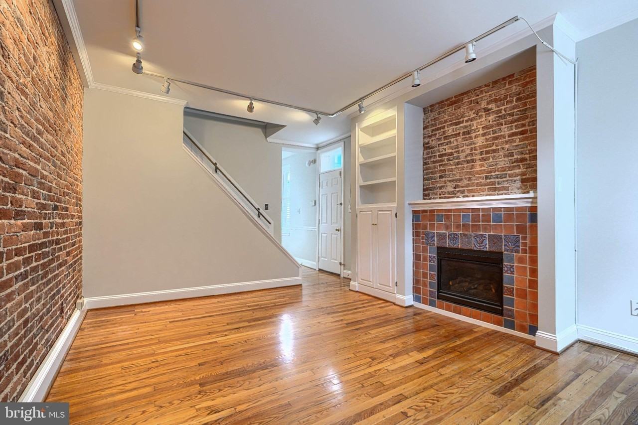 136 E Gittings St - Photo 3 of 23