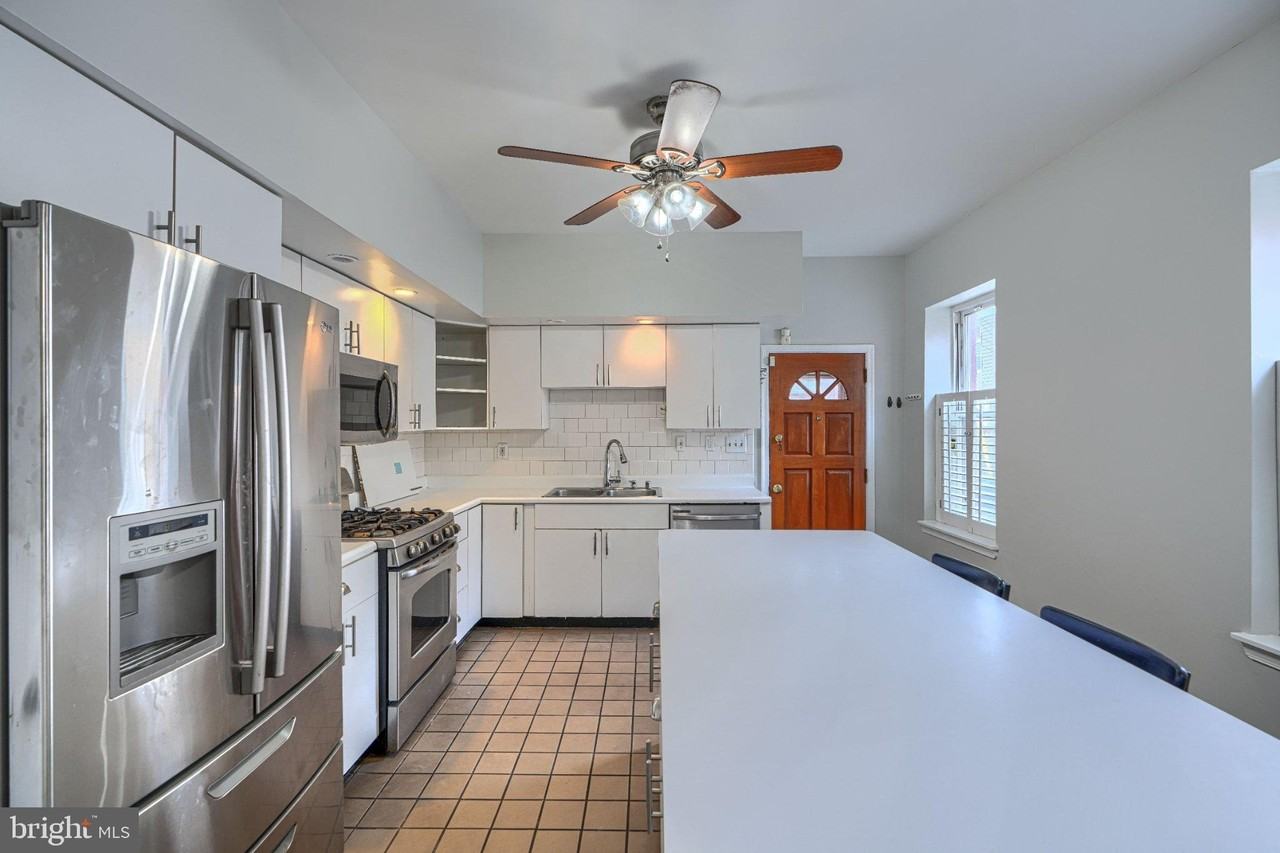 136 E Gittings St - Photo 5 of 23