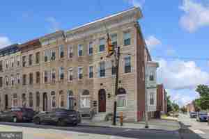 featured image of 1235 W Lafayette Ave #1