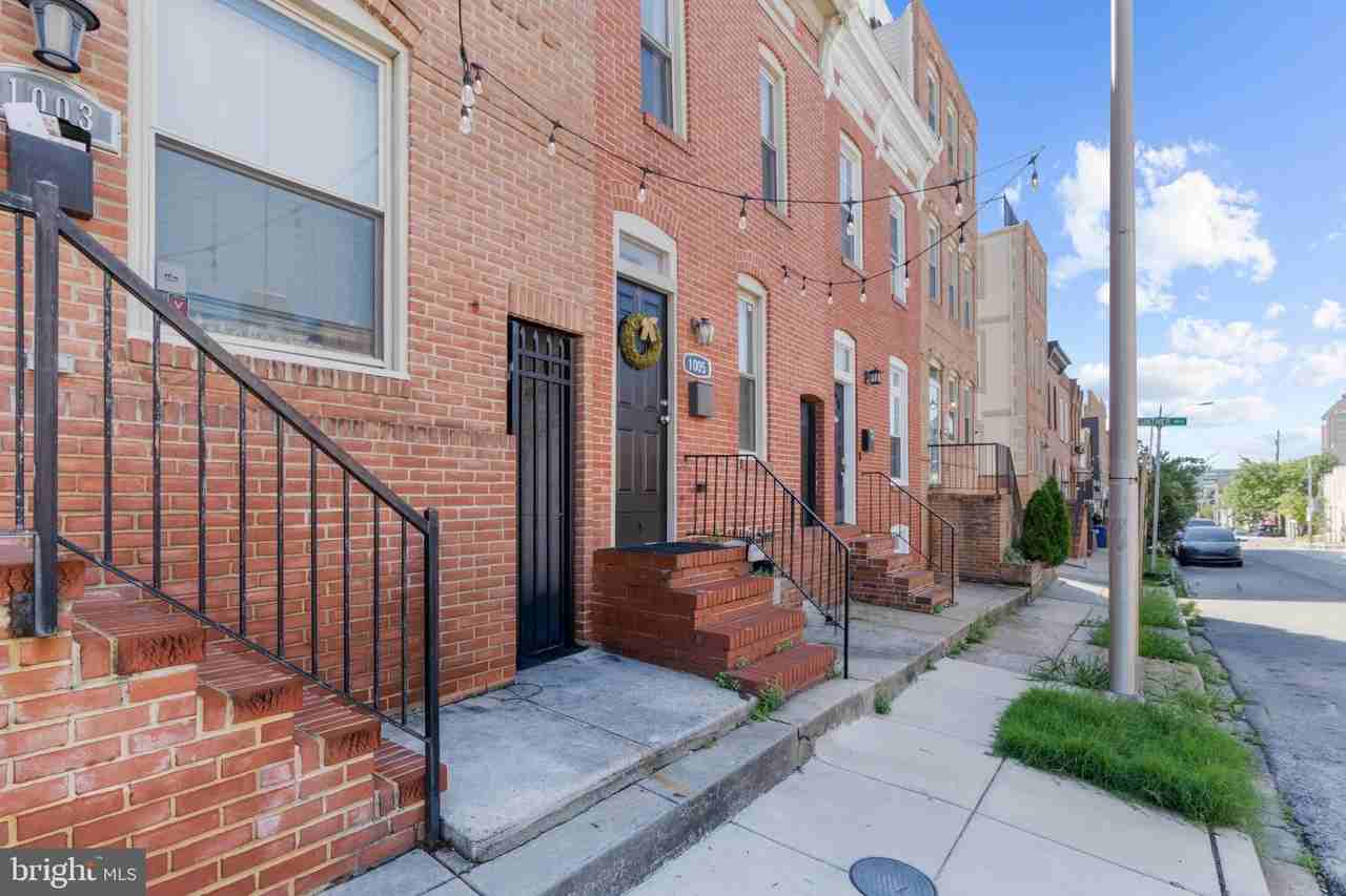 1005 S Baylis St - Photo 4 of 47