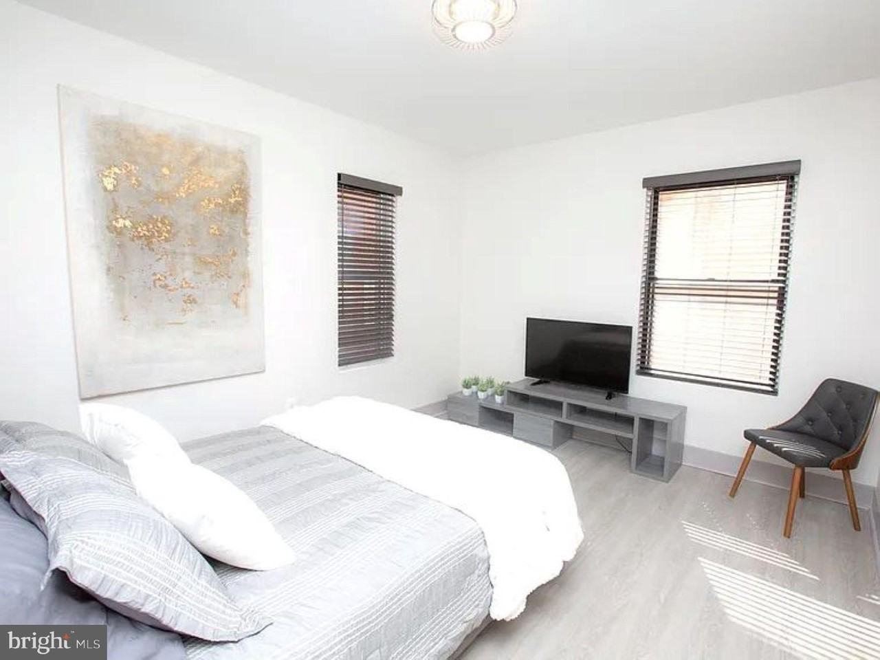 19 W Mulberry St #6E