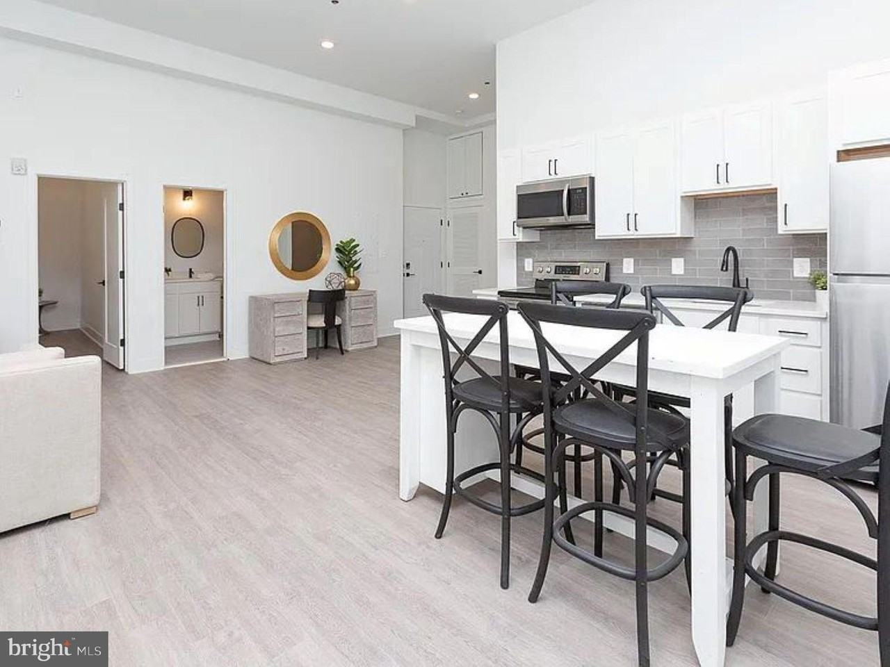 211 Saint Paul St #202 - Photo 2 of 10