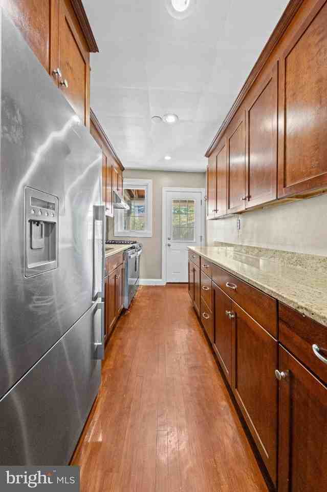 205 Ridge Ave - Photo 6 of 26
