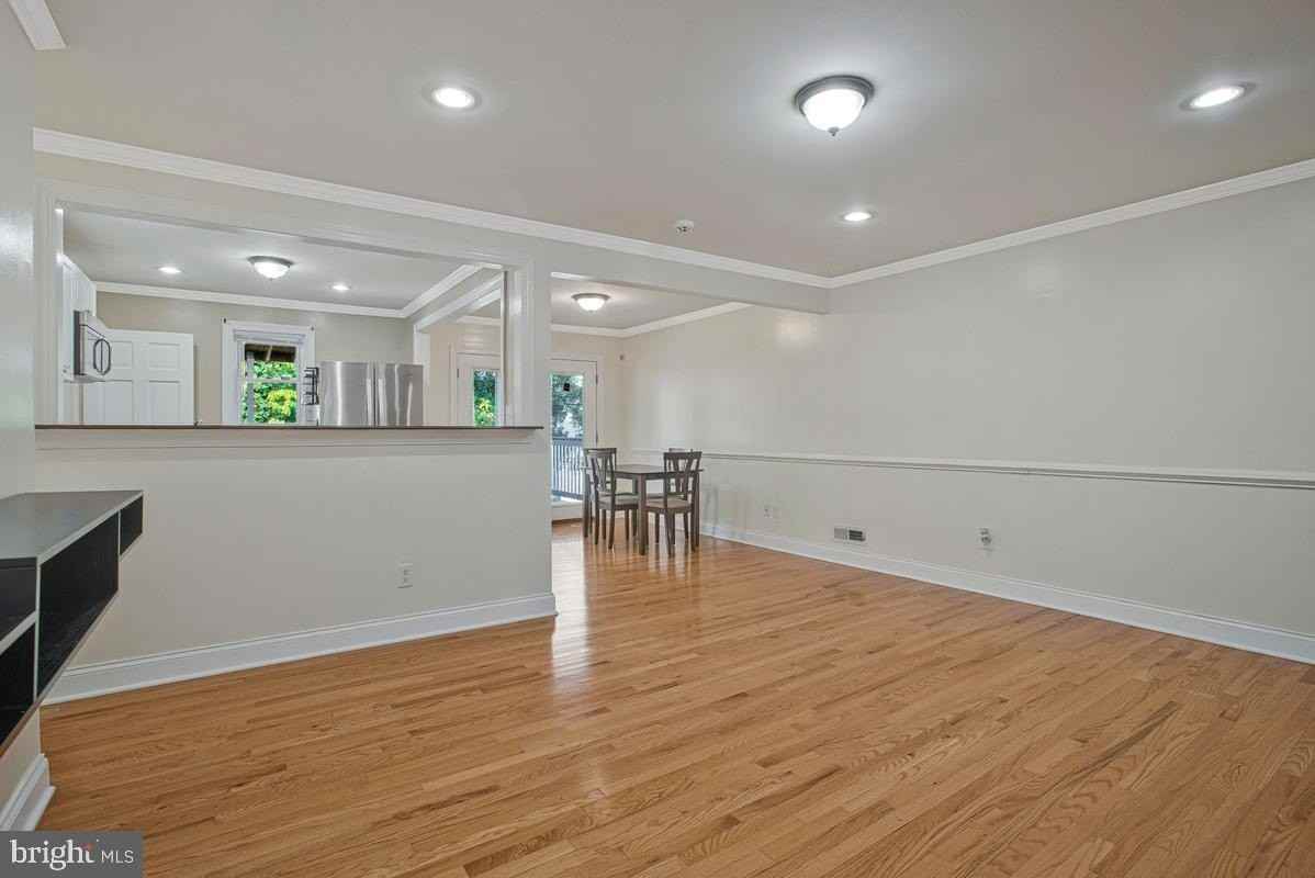 3716 Valley Hill Dr - Photo 5 of 37