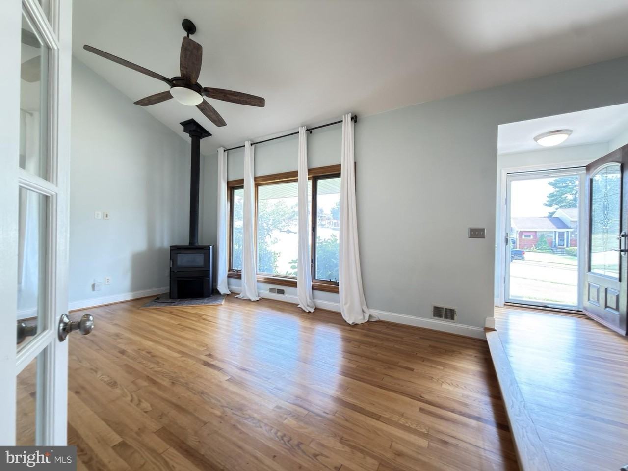 153 Othoridge Rd - Photo 3 of 20