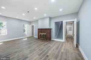 featured image of 10 S Belle Grove Rd